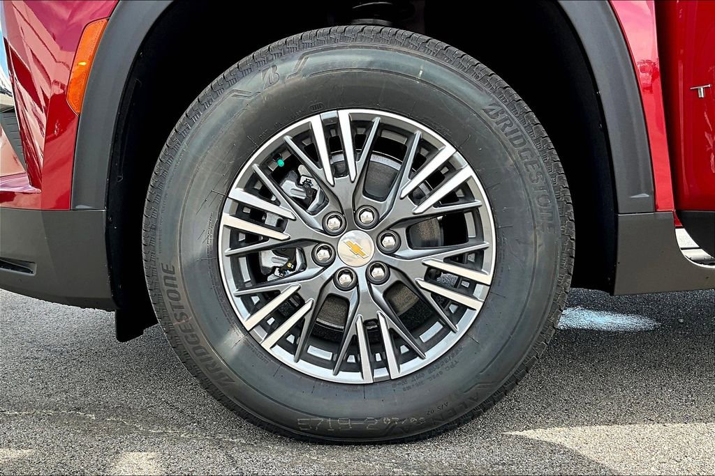 2026 Chevrolet Traverse LT - Photo 12