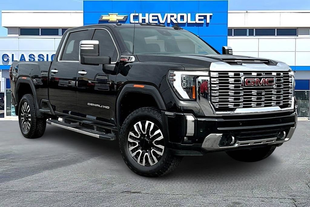 2024 GMC Sierra 2500HD Denali's photo