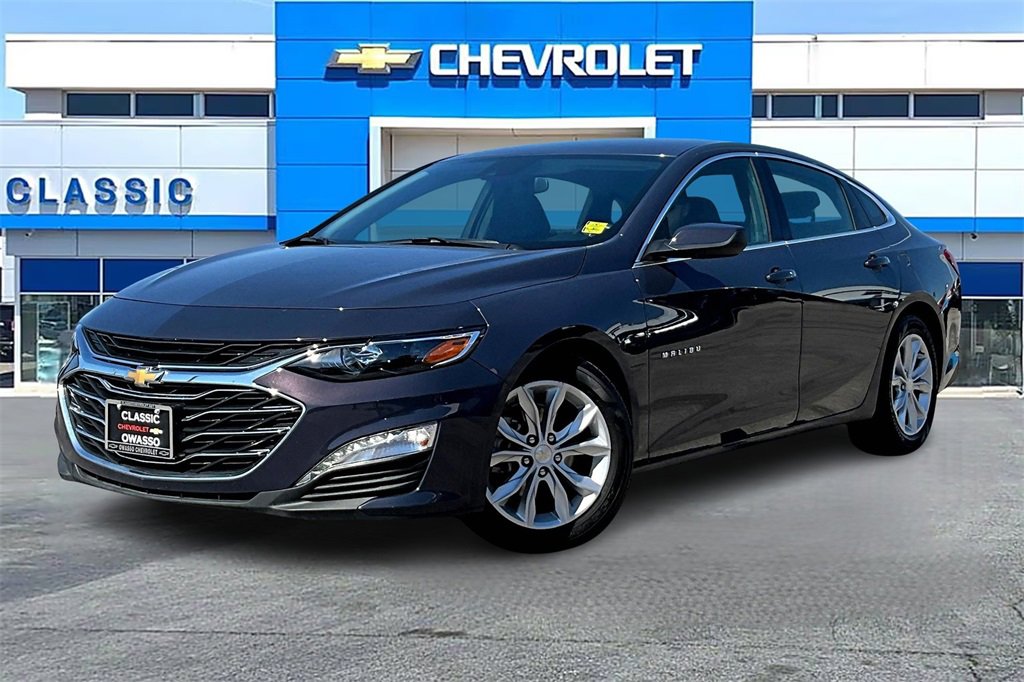 2025 Chevrolet Malibu 1LT photo 3