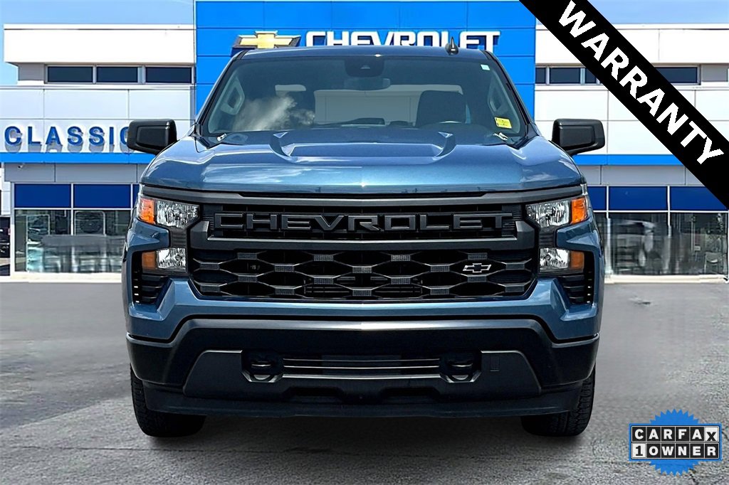 2024 Chevrolet Silverado 1500 photo 2