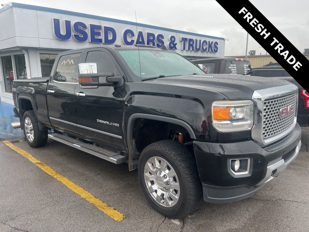 2016 GMC Sierra 4WD Crew Cab Standard Box Denali's photo