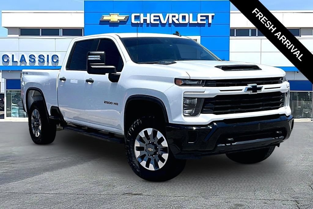 Used 2024 Chevrolet Silverado 2500 HD Custom Truck