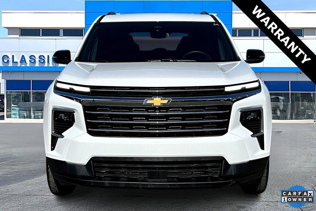 Used 2025 Chevrolet Traverse LT SUV