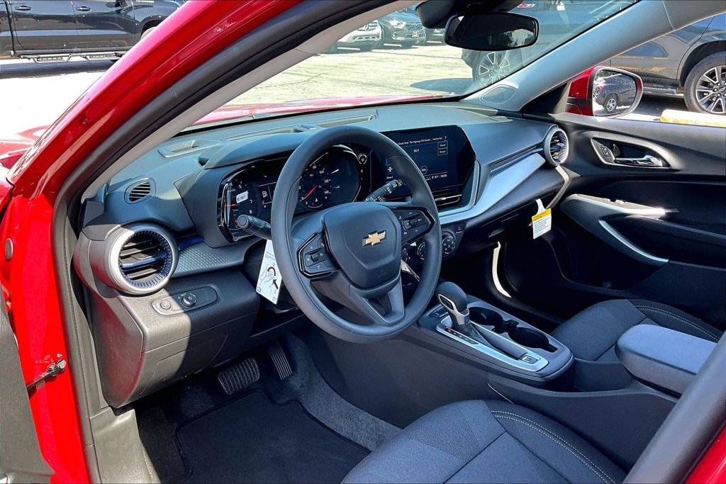 2026 Chevrolet Trax LS - Photo 6