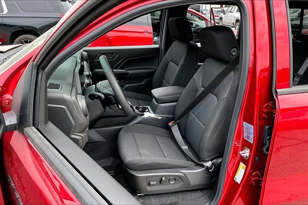 2026 Chevrolet Colorado Work Truck - Photo 8
