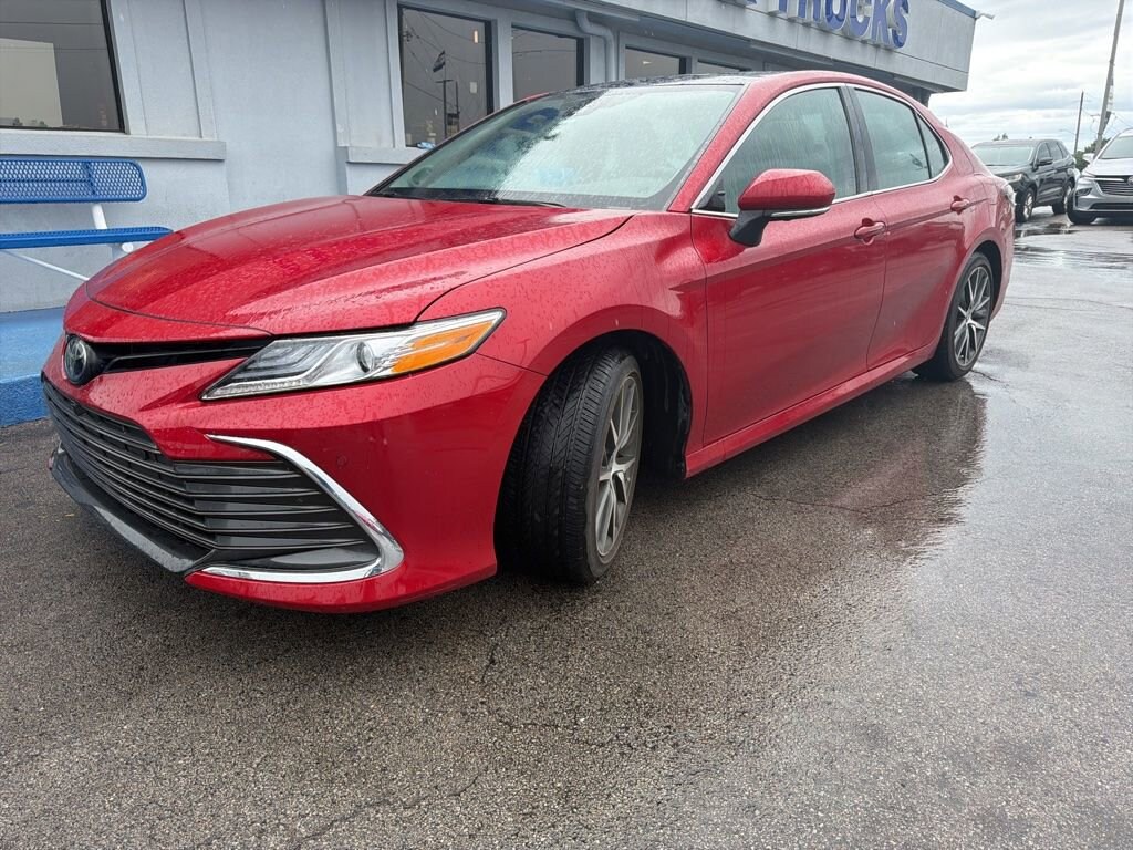 Used 2023 Toyota Camry XLE