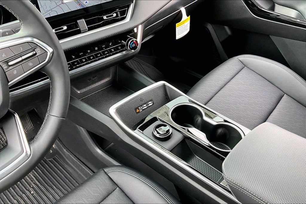 2026 Chevrolet Equinox LT - Photo 8