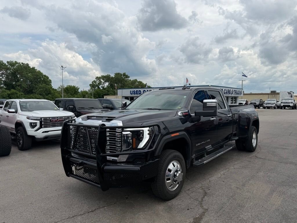 Used 2025 GMC Sierra 3500 HD Denali DRW Truck