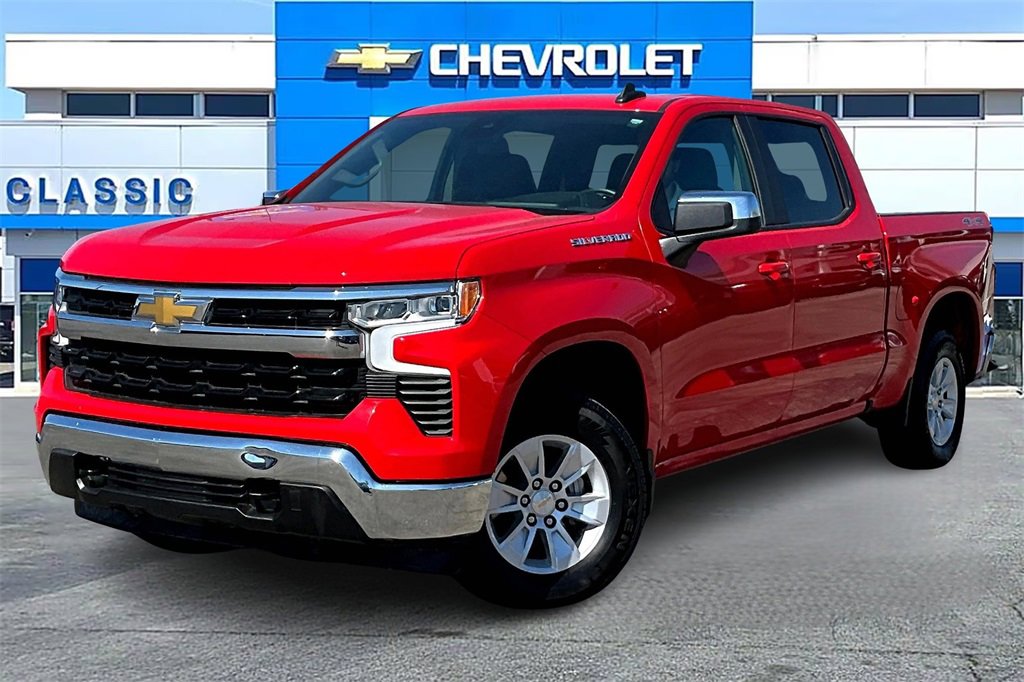 2025 Chevrolet Silverado 1500 LT photo 3