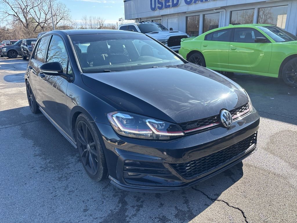 2021 Volkswagen Golf GTI SE's photo