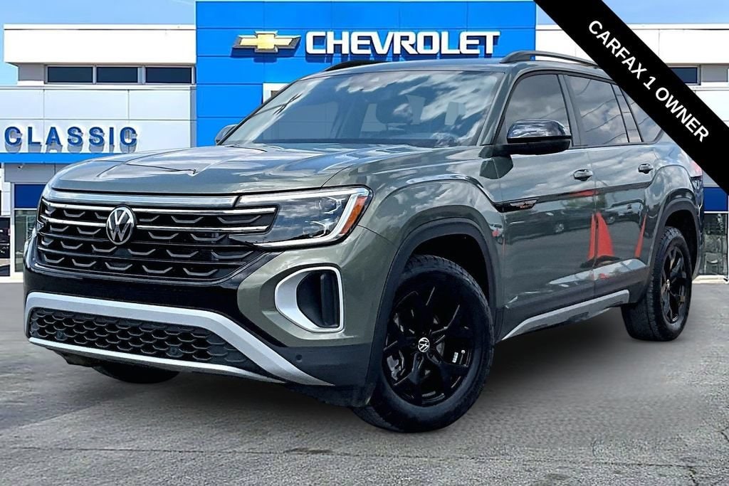 Used 2024 Volkswagen Atlas 2.0T Peak Edition SEL