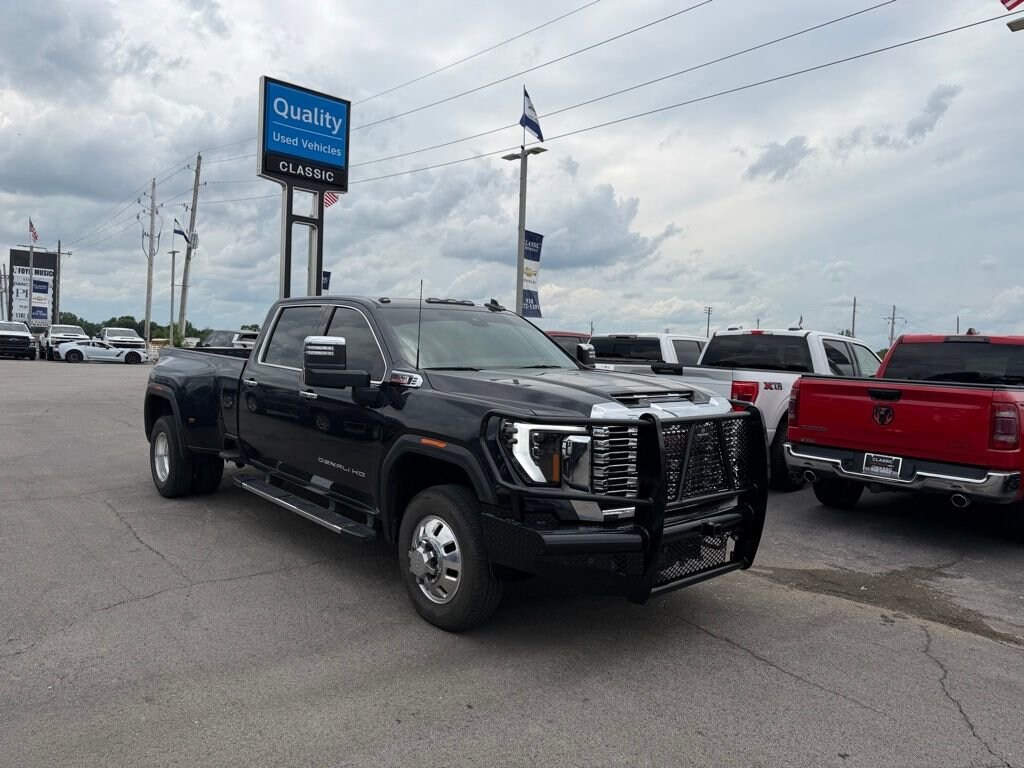 Used 2025 GMC Sierra 3500 HD Denali DRW Truck