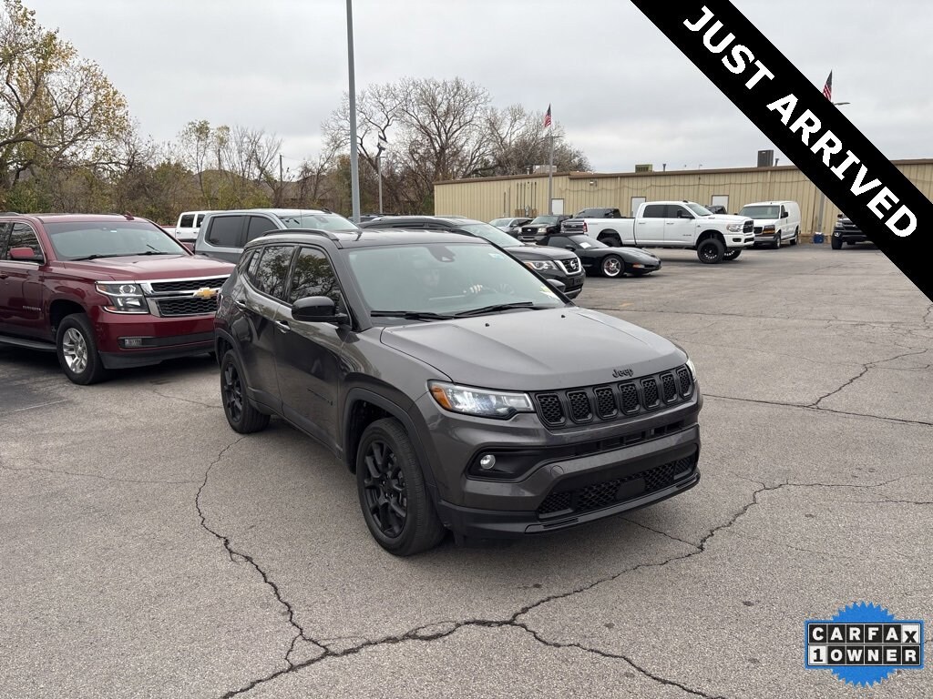 Used 2024 Jeep Compass Latitude