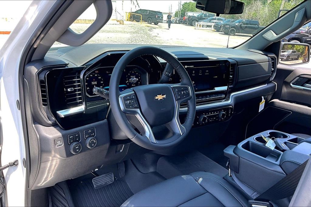 2026 Chevrolet Silverado 1500 LT - Photo 5