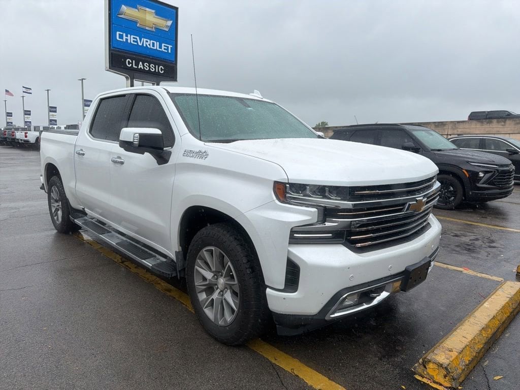 2019 Chevrolet Silverado 1500 High Country 4X4 Crew Cab Short Box's photo