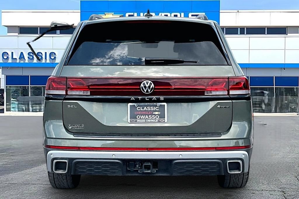 Used 2024 Volkswagen Atlas 2.0T Peak Edition SEL