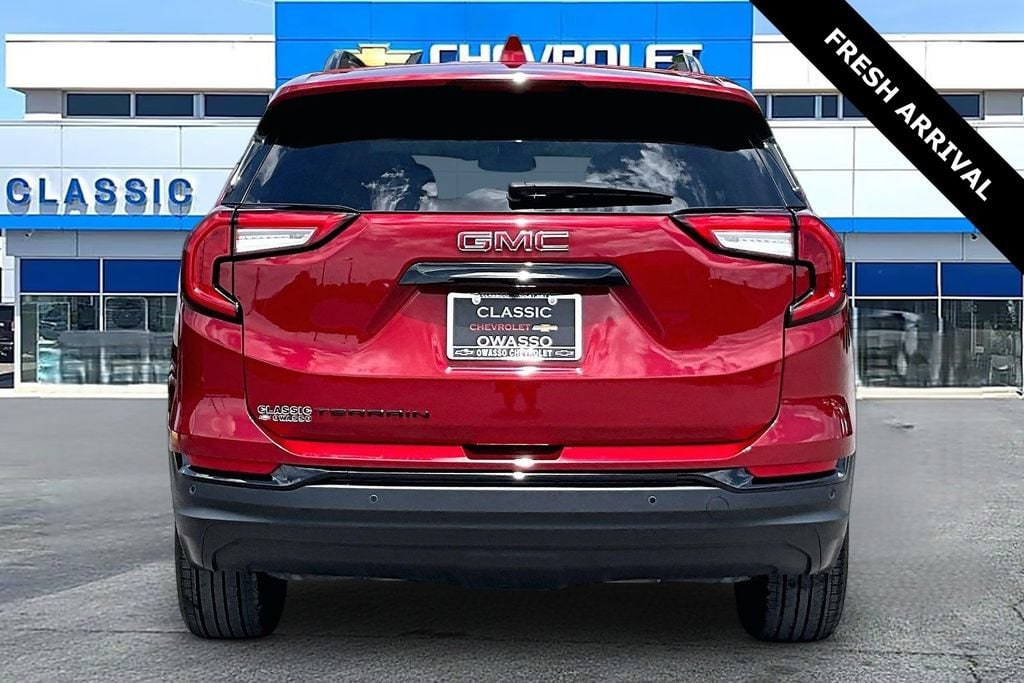 Used 2024 GMC Terrain SLE SUV