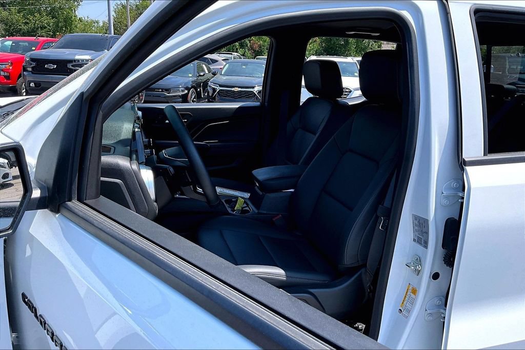 2026 Chevrolet Colorado LT - Photo 9