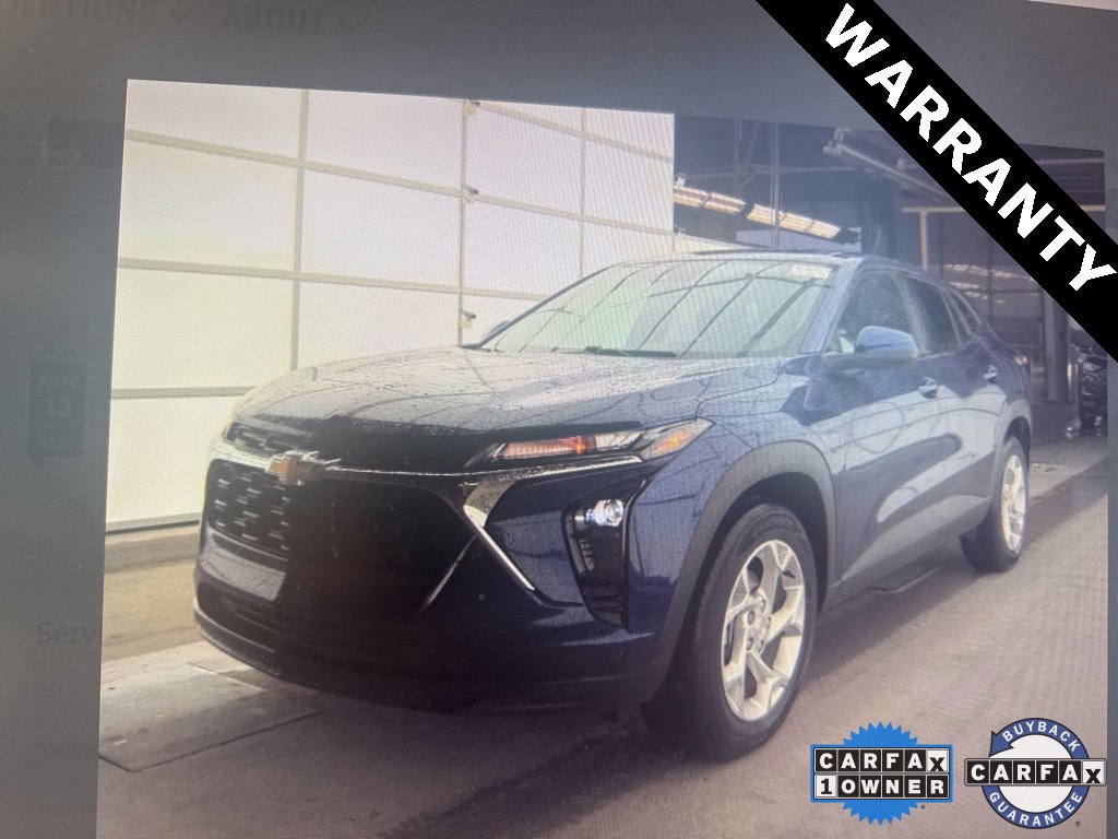 2024 Chevrolet Trax LS photo 3