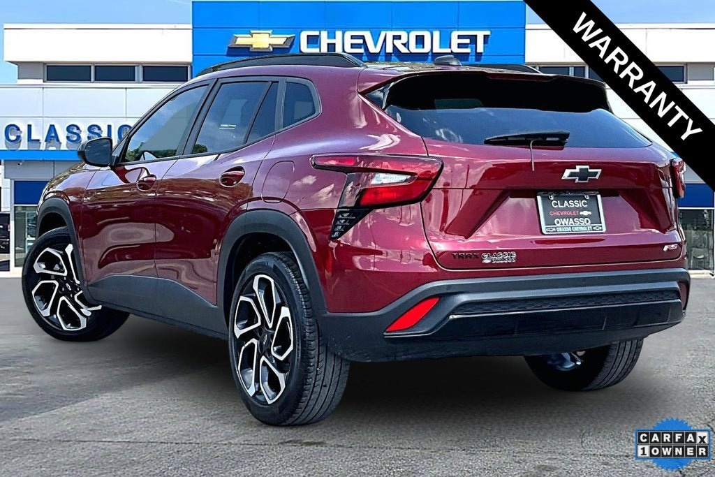 Used 2025 Chevrolet Trax 2RS SUV