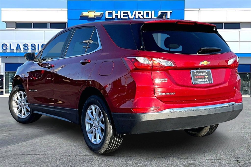 2021 Chevrolet Equinox LT photo 4