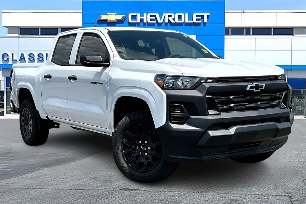 2026 Chevrolet Colorado Work Truck's photo
