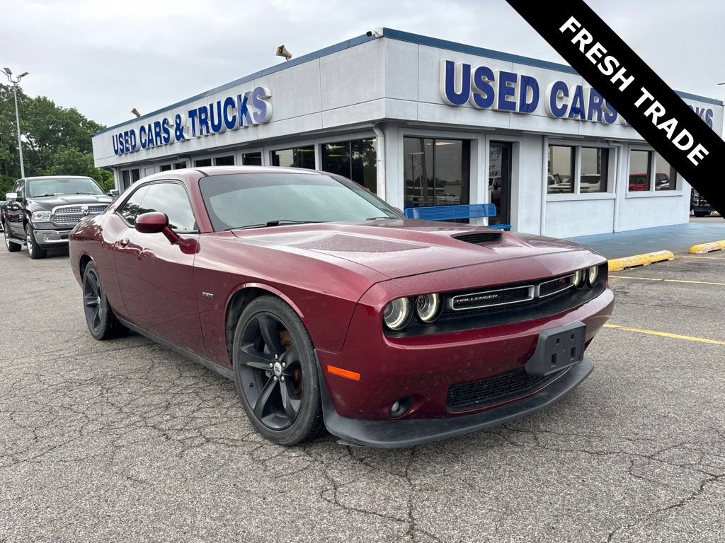 2019 Dodge Challenger R/T's photo