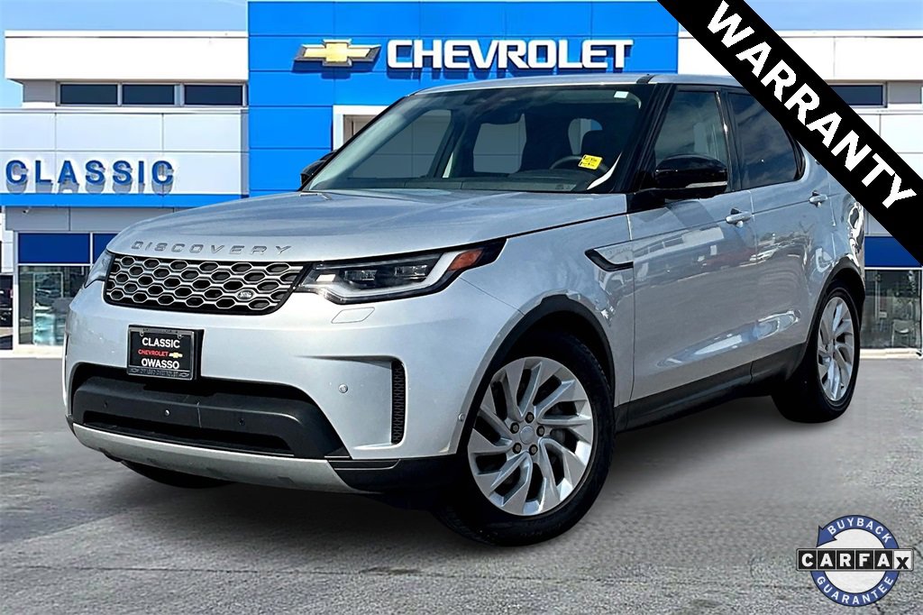 2024 Land Rover Discovery S photo 3