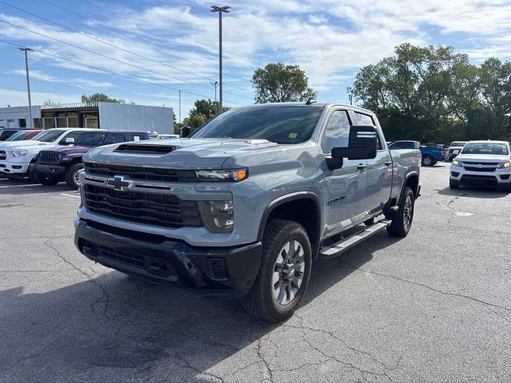 Used 2024 Chevrolet Silverado 2500 HD Custom Truck