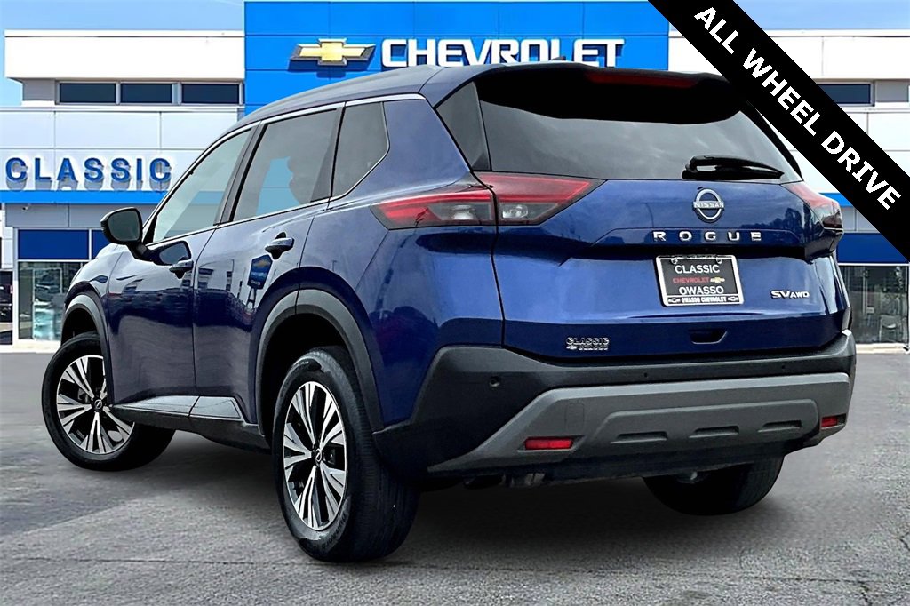 2022 Nissan Rogue SV photo 3