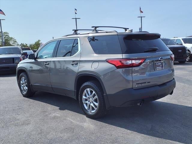 Used 2019 Chevrolet Traverse 3LT with VIN 1GNEVHKW1KJ183114 for sale in Owasso, OK