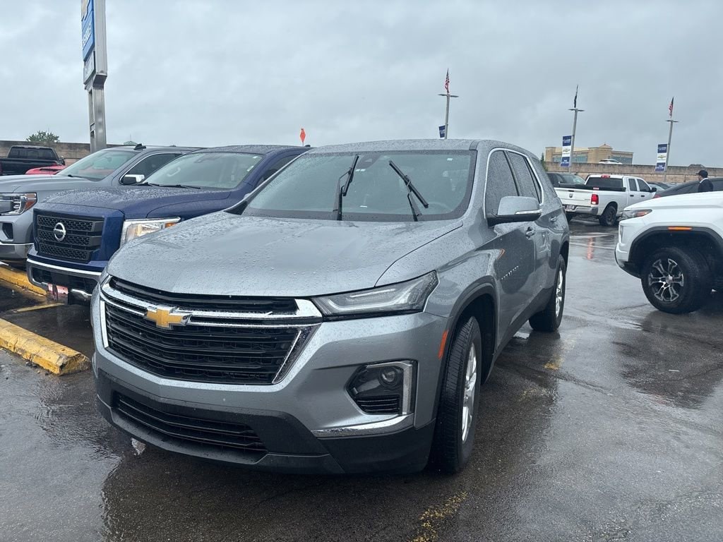 Used 2023 Chevrolet Traverse LS SUV