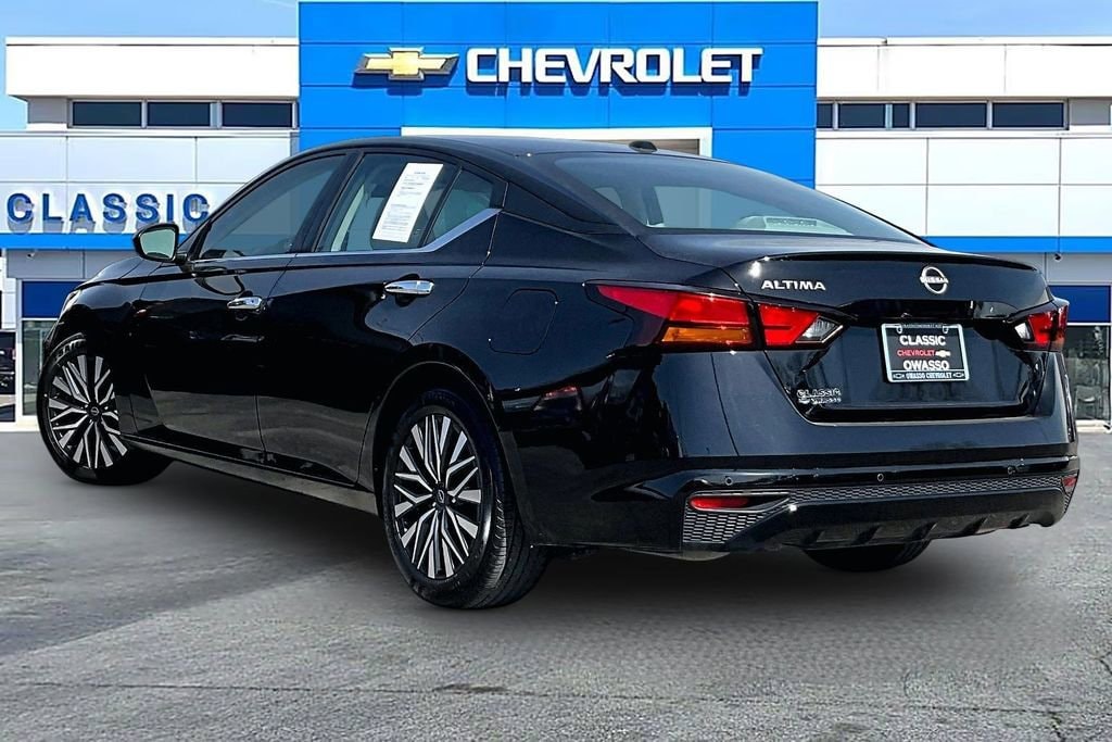 Used 2025 Nissan Altima SV
