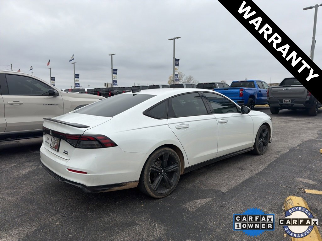 2024 Honda Accord Hybrid Sport-L photo 2