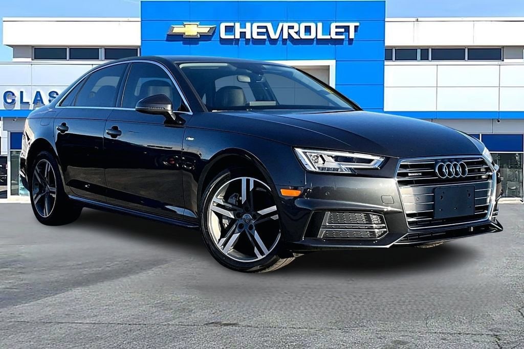 2017 Audi A4 Premium Plus's photo