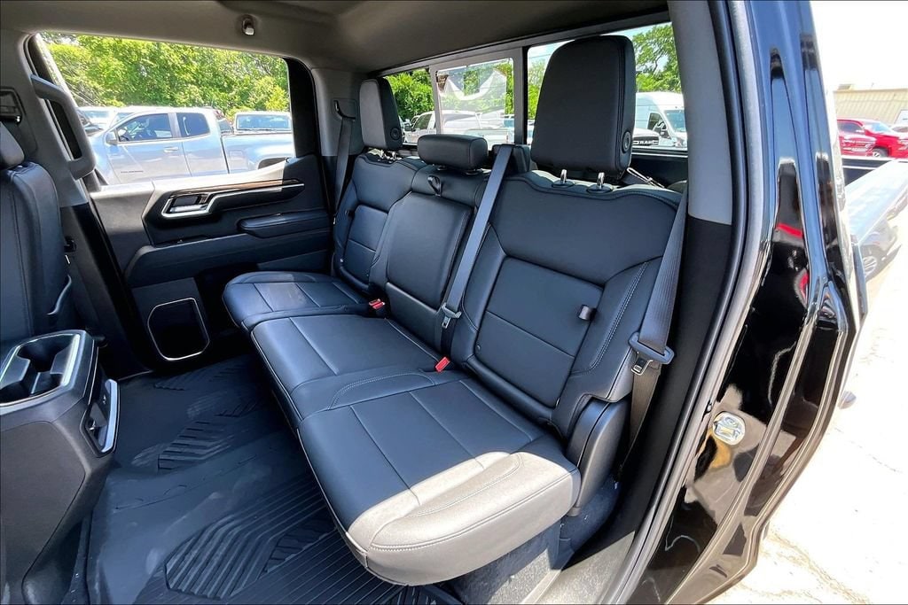 2026 Chevrolet Silverado 1500 RST - Photo 10