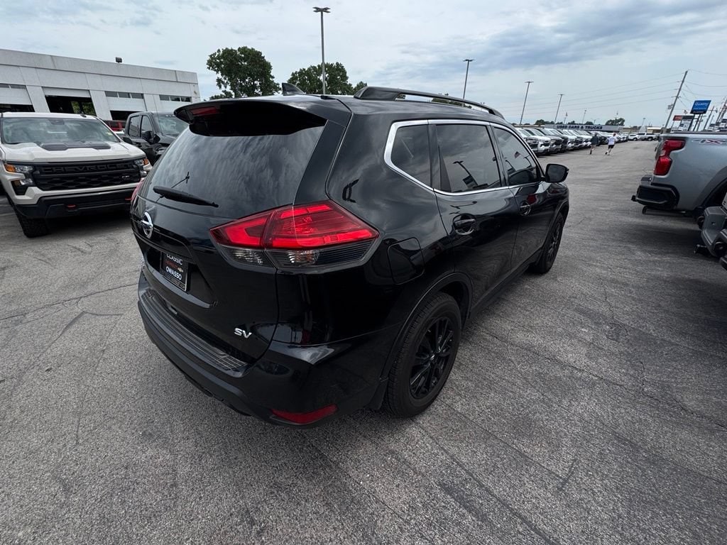 Used 2017 Nissan Rogue SV