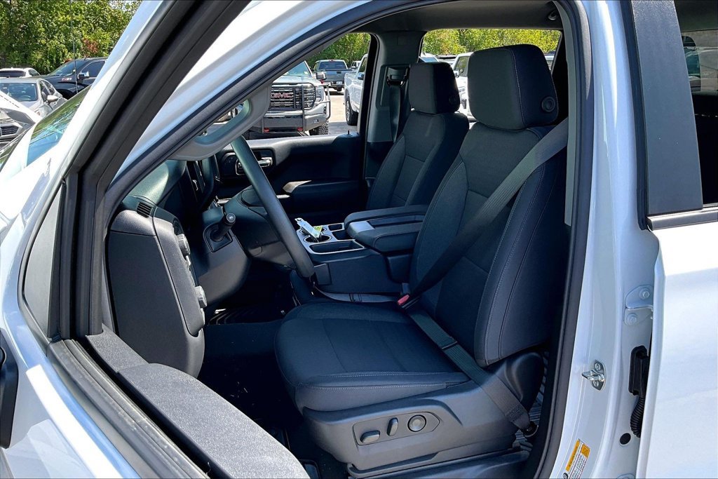 2026 Chevrolet Silverado 1500 Custom - Photo 9