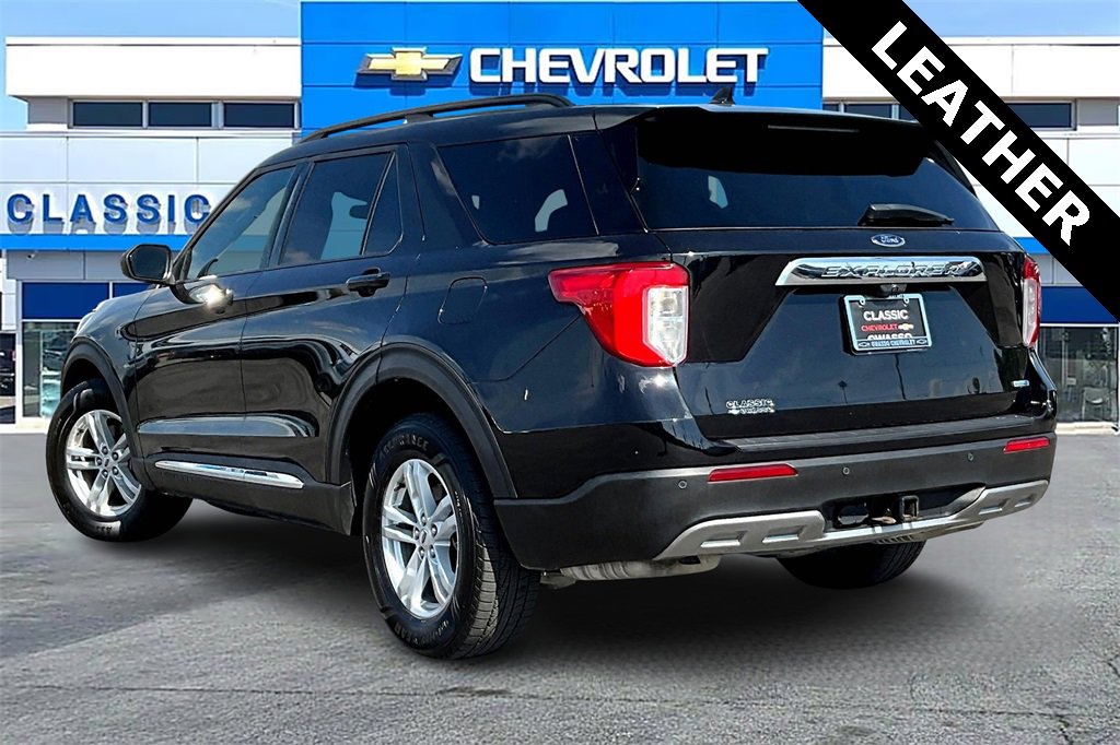 2020 Ford Explorer XLT photo 2