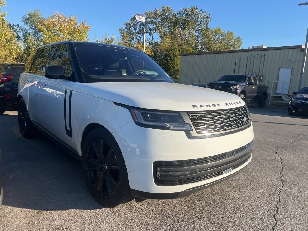 Used 2023 Land Rover Range Rover SE