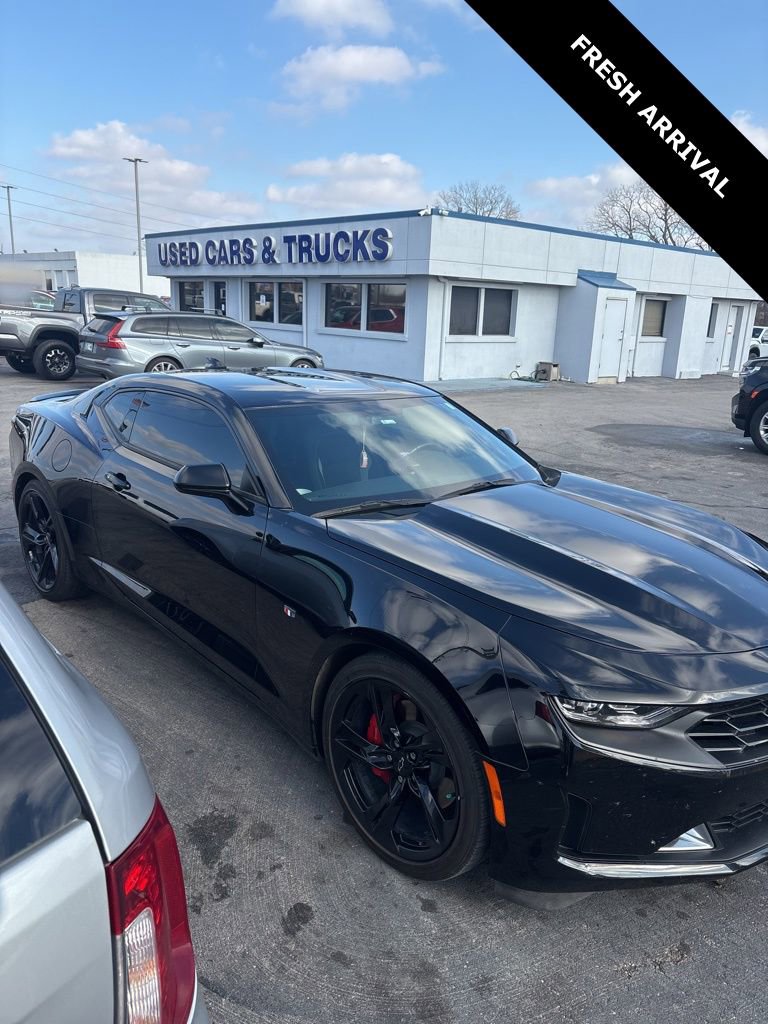 2023 Chevrolet Camaro 1LT's photo