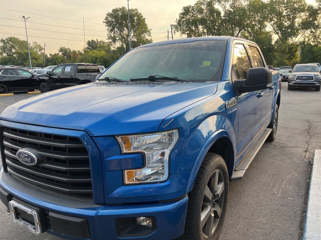 2015 Ford F-150 XLT photo 4