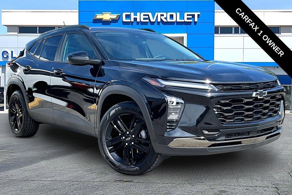 Used 2025 Chevrolet Trax Activ SUV