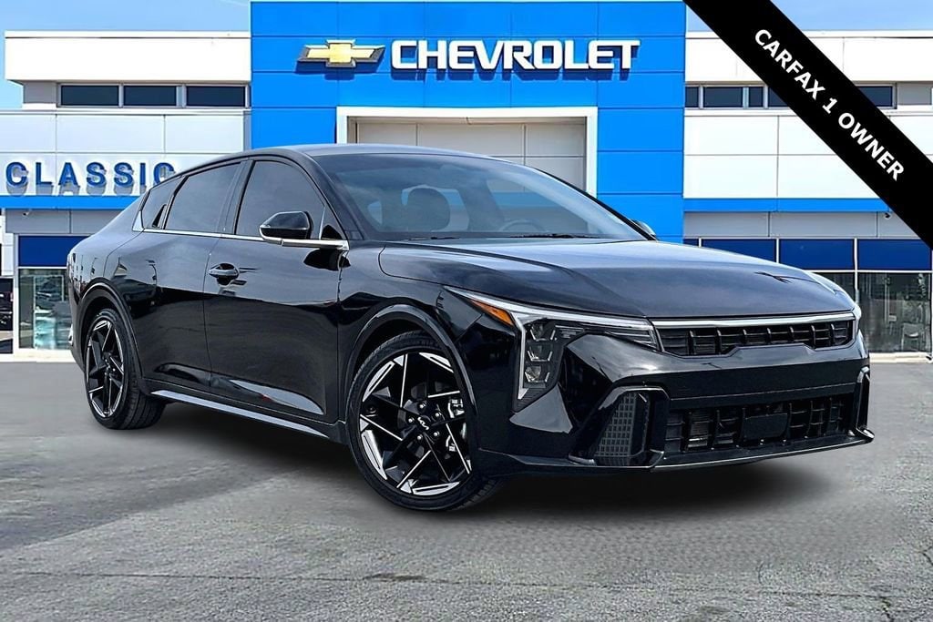 2025 Kia K4 GT-Line's photo