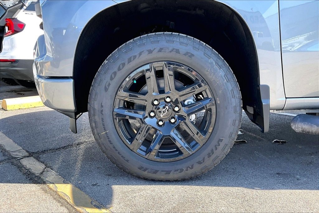 2026 Chevrolet Silverado 1500 Custom - Photo 12