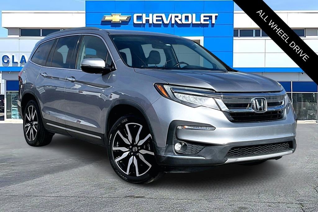 2019 Honda Pilot Elite's photo