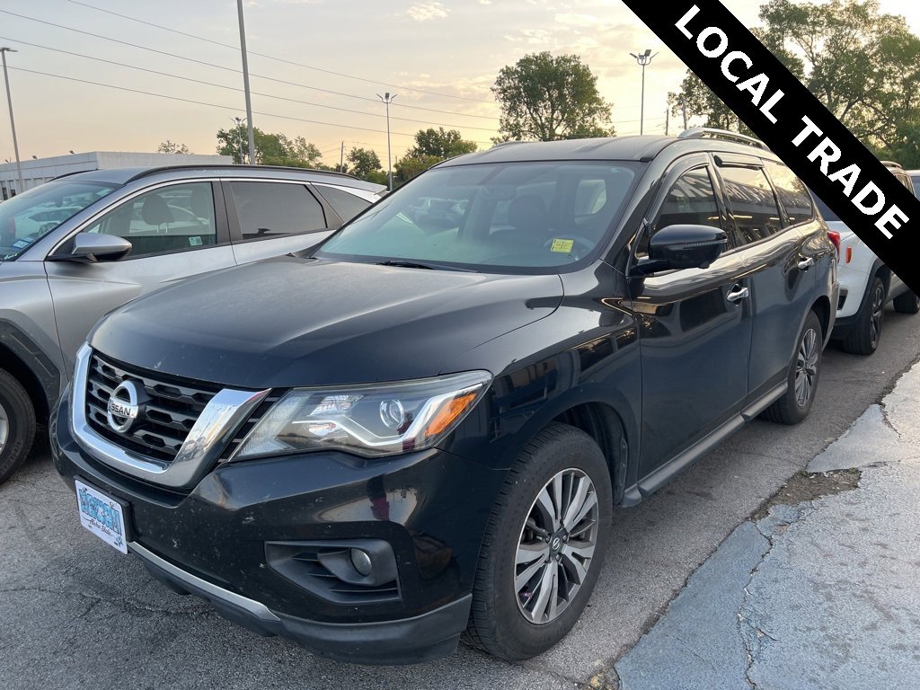 2019 Nissan Pathfinder SL photo 4