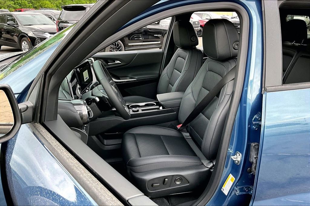 2026 Chevrolet Equinox LT - Photo 9