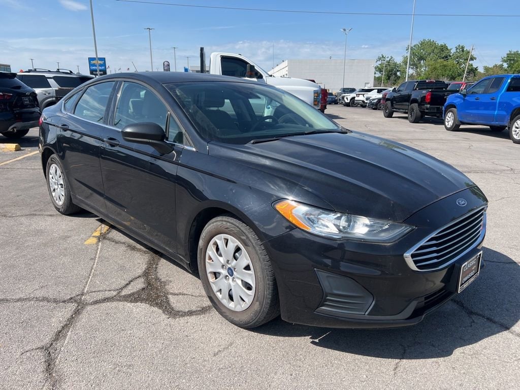 2019 Ford Fusion S FWD's photo