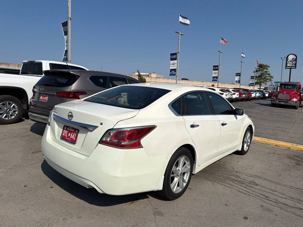 Used 2015 Nissan Altima 2.5 SV
